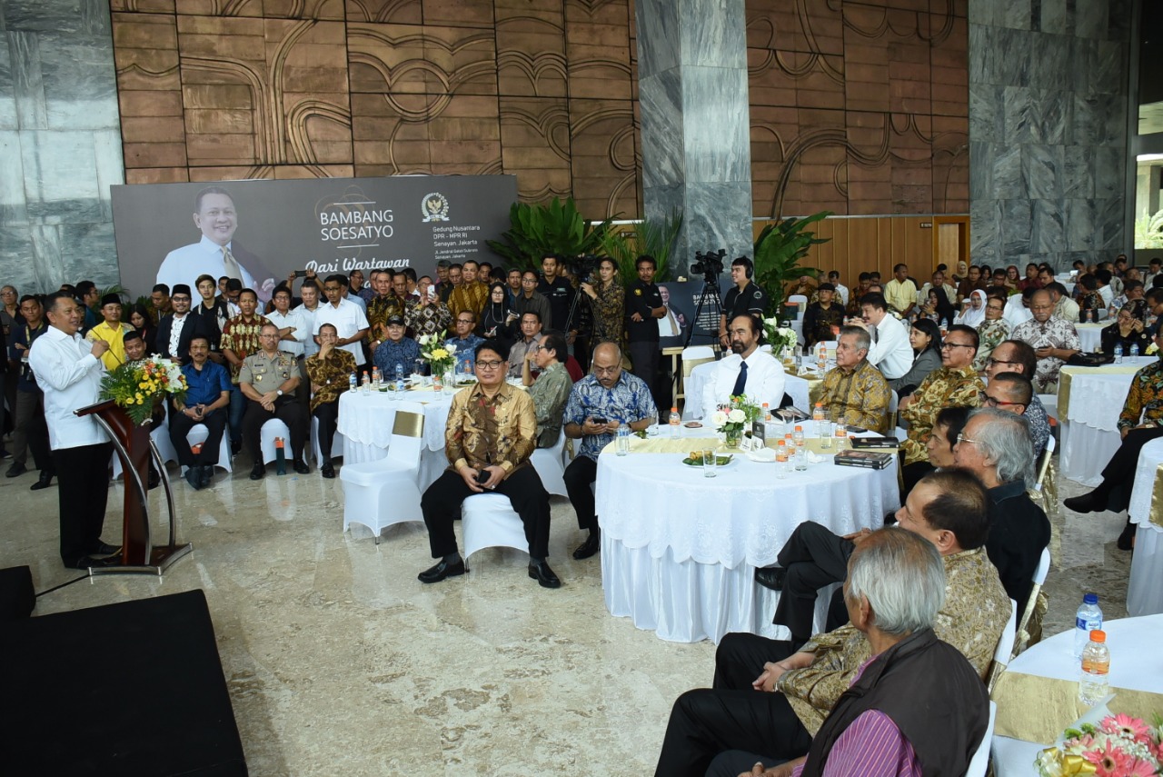 Ketua DPR RI Luncurkan Buku Biografinya ‘Dari Wartawan ke Senayan’