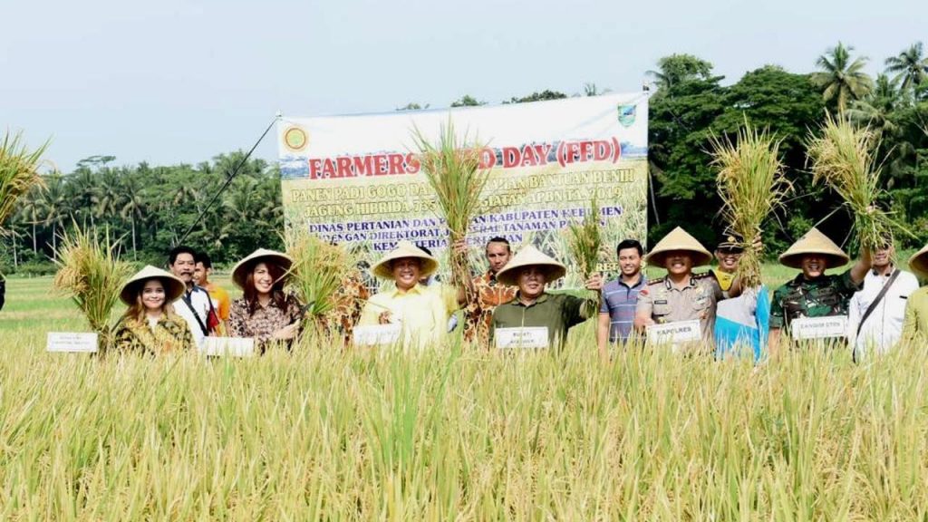 Bamsoet Petani Bisa 'Membangunkan' Lahan Tidur