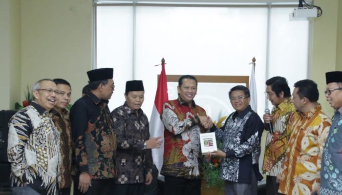 Ketua MPR RI Bambang Soesatyo bertemu Presiden PKS Sohibul Iman