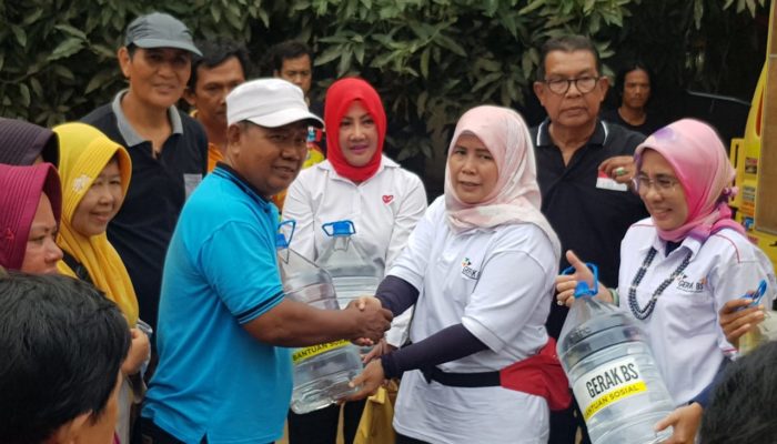 Ketua MPR RI Bambang Soesatyo bantu banjir Bekasi