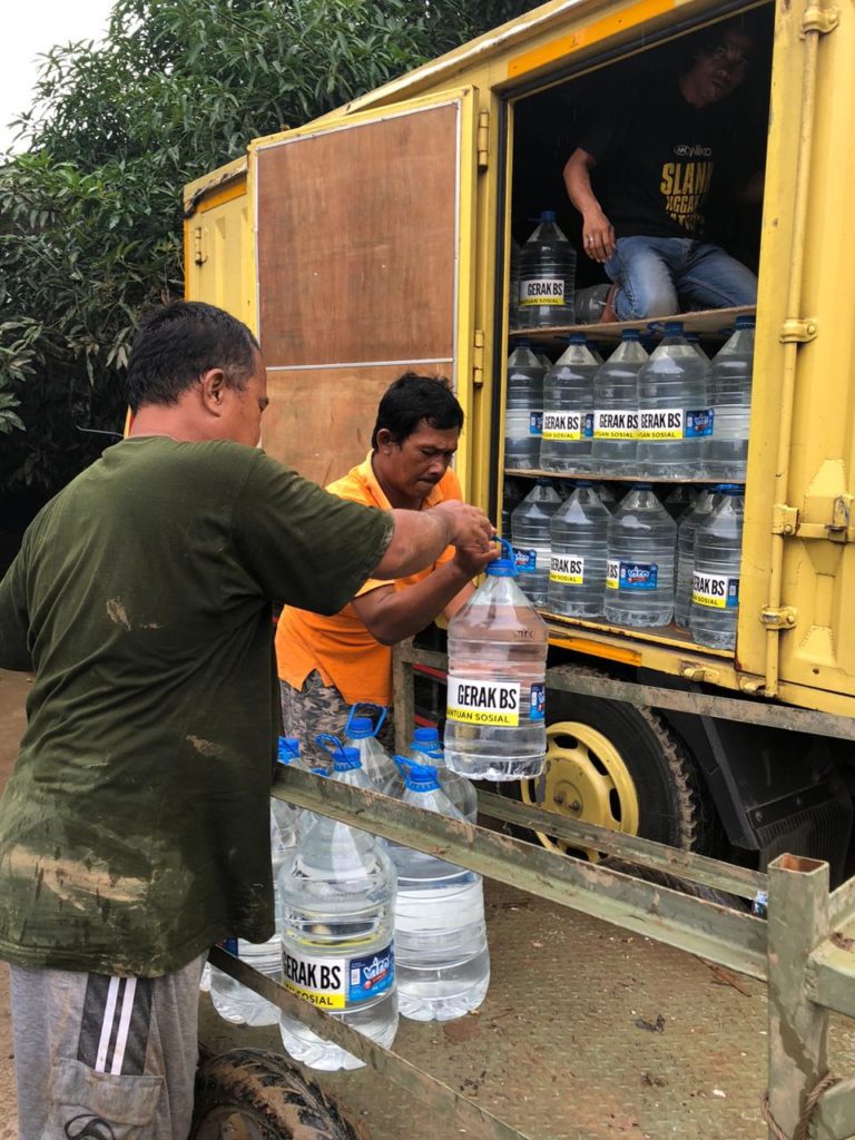 Ketua MPR RI Bambang Soesatyo bantu banjir Bekasi