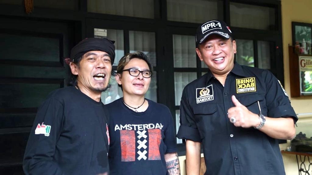 Bambang Soesatyo Budayawan Sunda Budi Dalton